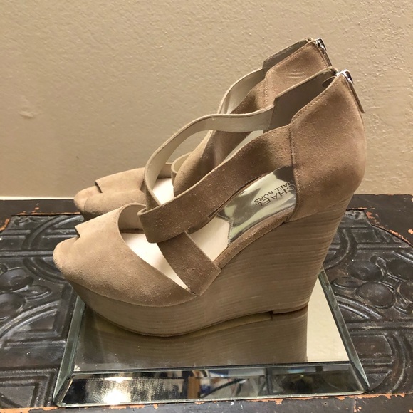 SOLD Michael Kors Ariel Wedges - Picture 3 of 8